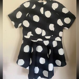 Women’s top size M